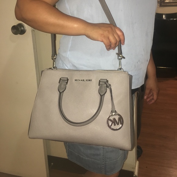 ✨Authentic Michael Kors Purse - Picture 3 of 7